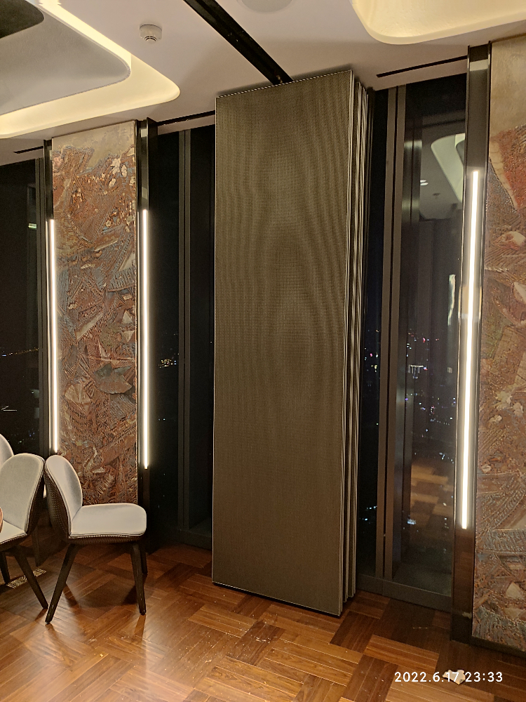 上海市宝山餐馆活动隔断移门定做|高性价比灵活分隔方案,预算可控,质价双优