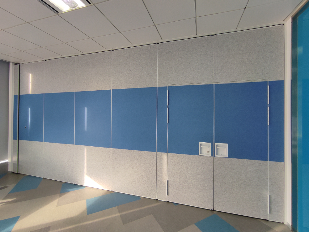 你知道上海移动折叠隔断定做为什么这么受展馆青睐吗?专业设计,高效安装,不容错过!