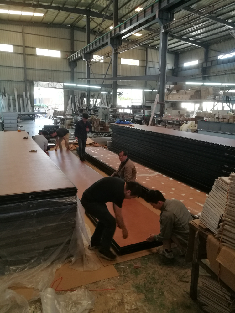 如何以预算可控方式选购上海移动隔断折叠门生产?专业厂家提供高性价比定制方案