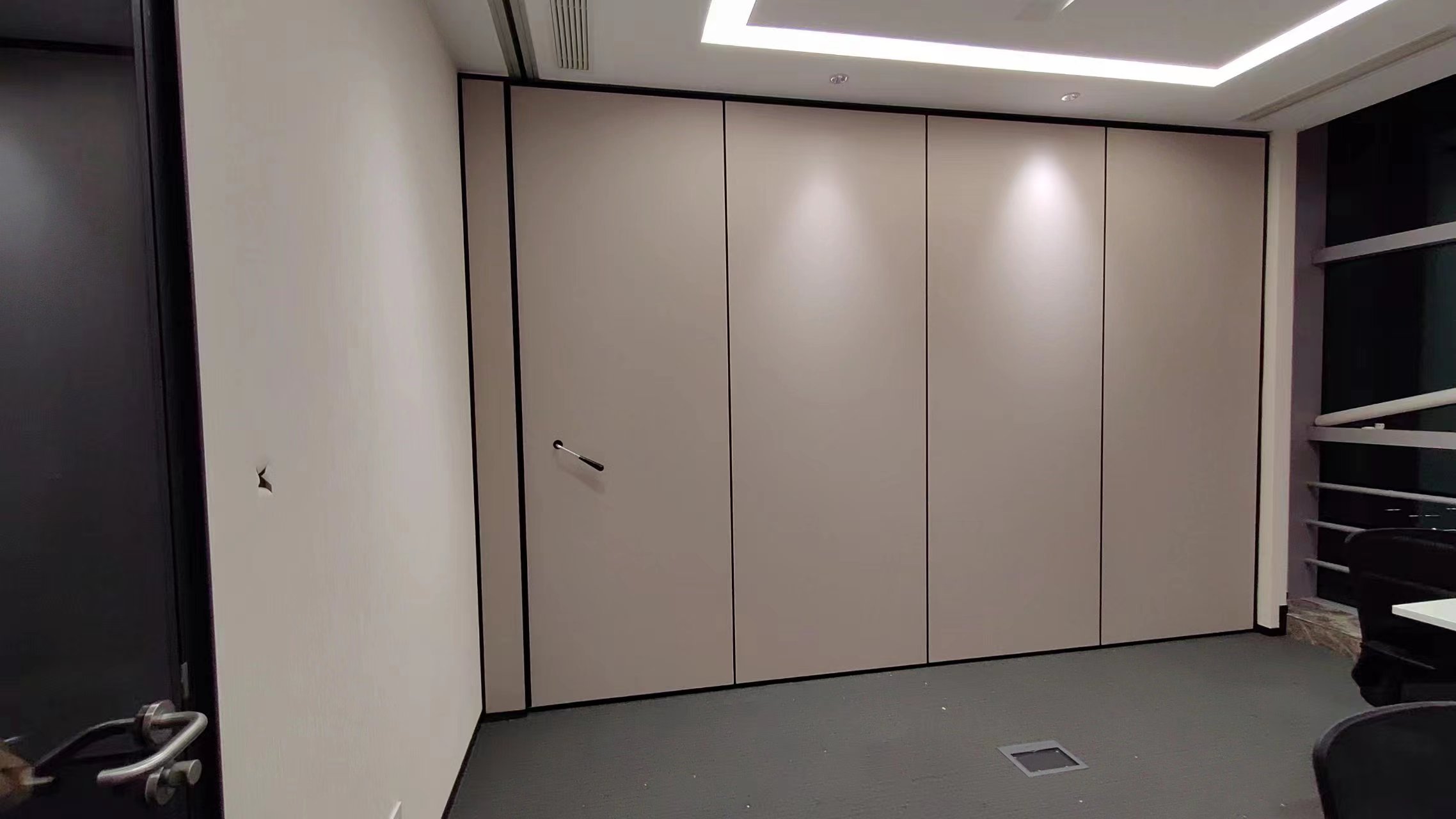 广州移动隔断生产厂家直销价,三星级酒店灵活分隔宴会厅高性价比案例